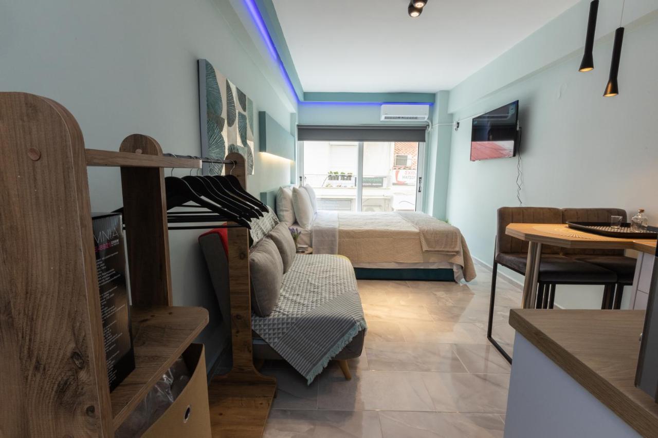 Ellmar - New & Modern Studio In The Center Chalkida Bagian luar foto