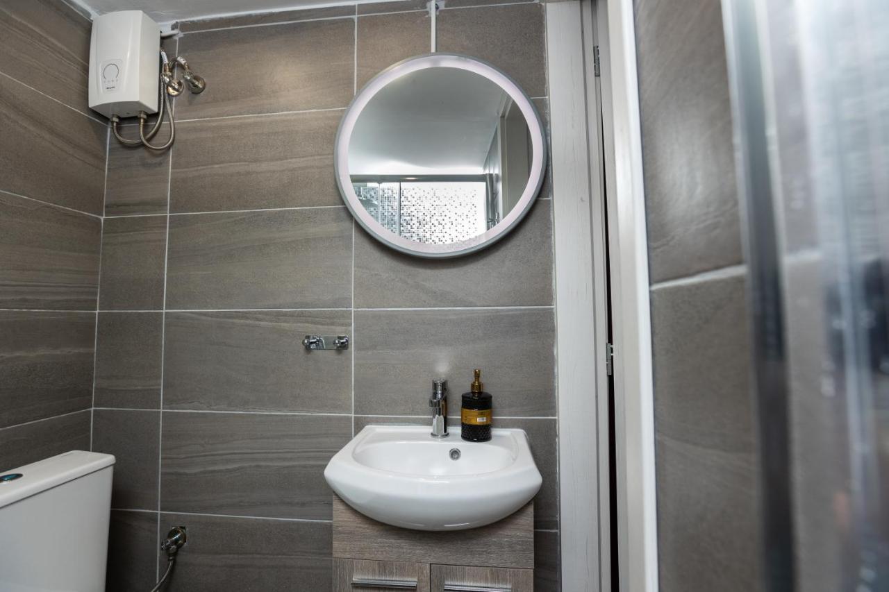 Ellmar - New & Modern Studio In The Center Chalkida Bagian luar foto